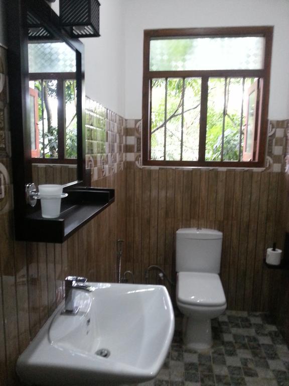Eco Square Resort Mirissa Rum bild